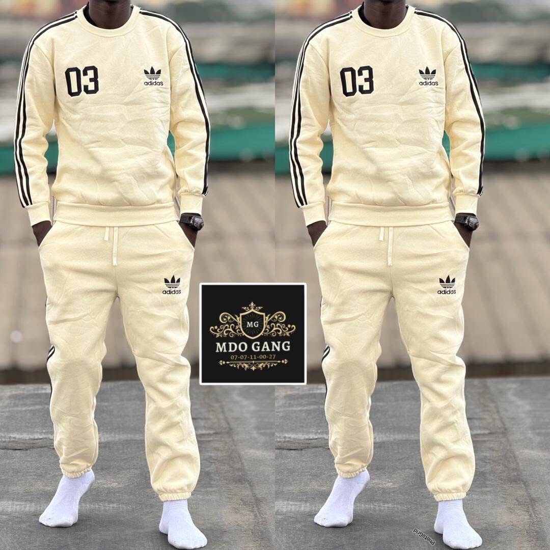 Ensemble de survêtement 03