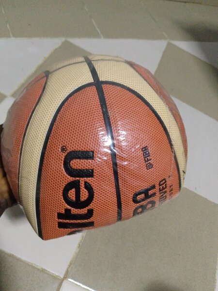 Ballon de basket Molten
