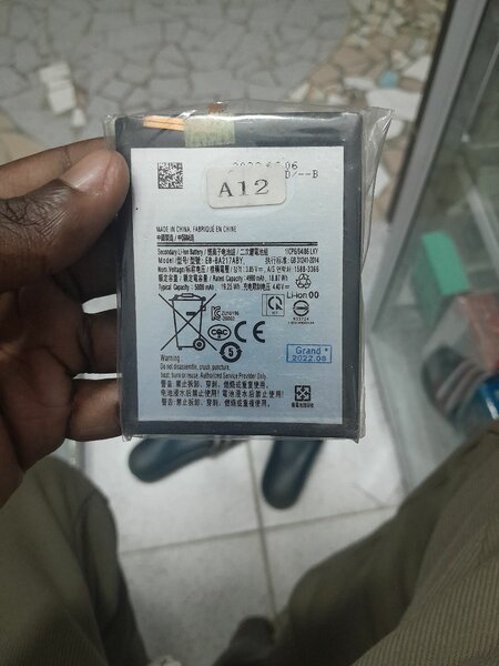 Batterie rechargeable pour téléphone A12