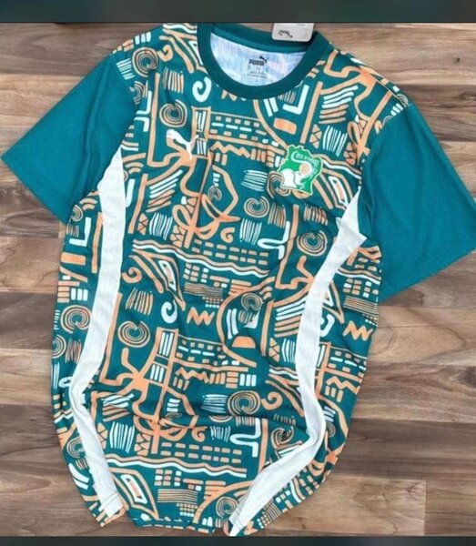 Maillot de football coloré