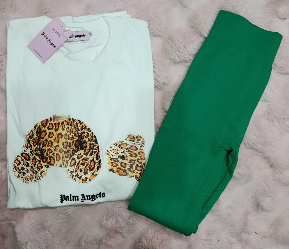 Lot de vêtements stylés