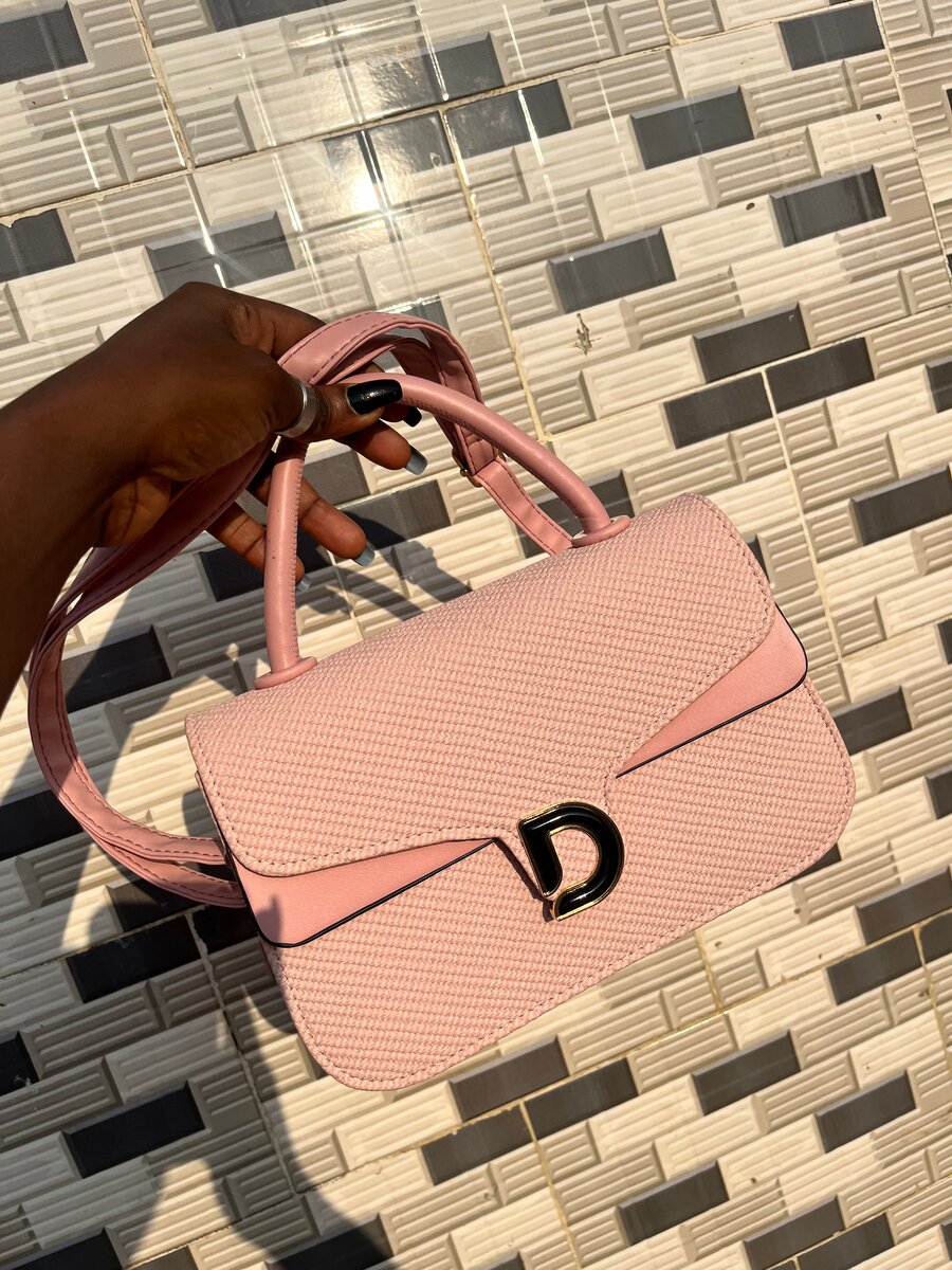 Sac à main élégant en cuir