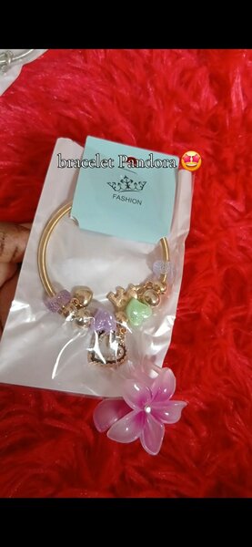 Bracelet à Charms Élégant