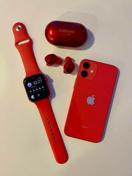 Apple iPhone 12 rouge
