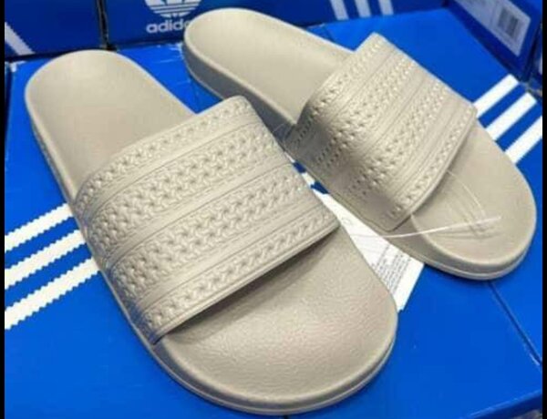 Claquettes confortables unisexes