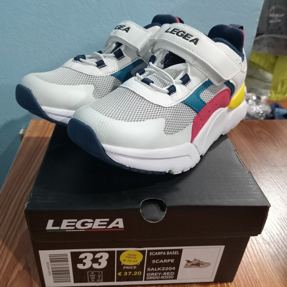 P33 - Chaussure enfant LEGEA