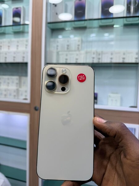 Apple iPhone 128G - Smartphone