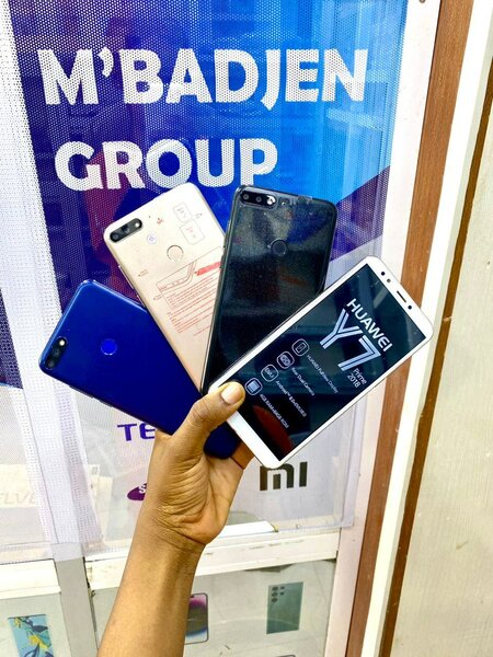 Huawei Y7 prime 2018/mémoire Rom 128GB/Ram 6GB