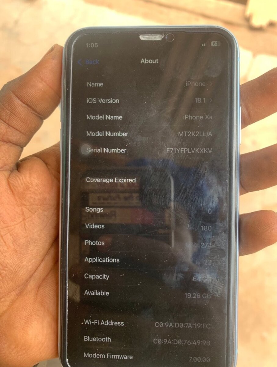 iPhone XR 64gig  2000ghc falaaa deal