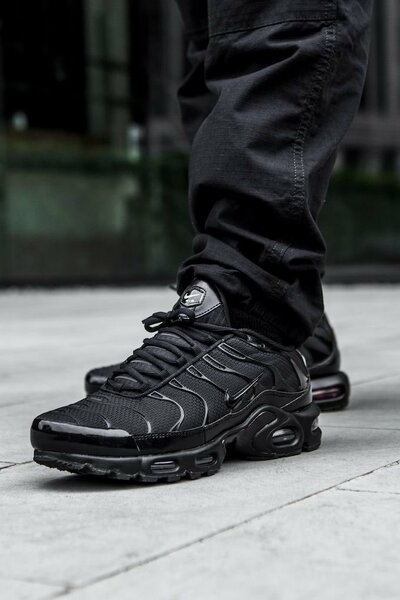 NIKE TN