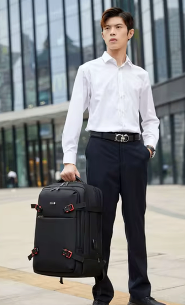 Male Expandable Large Capacity Traveling Backpack  17 inch
