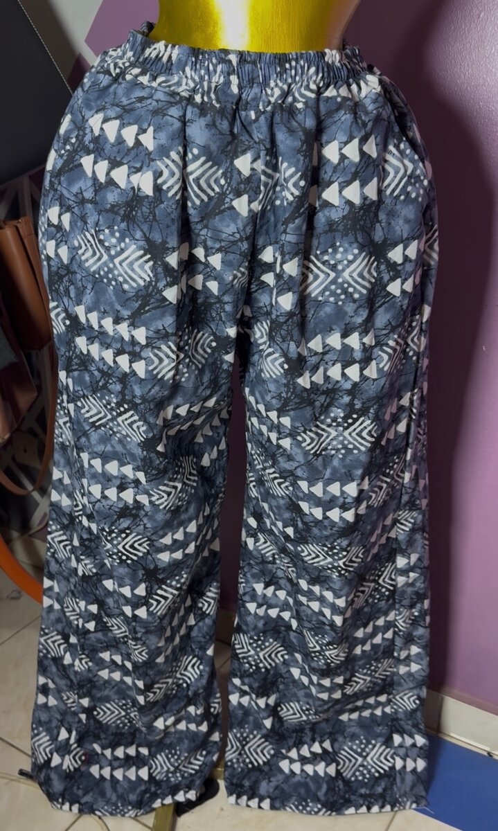 Pantalon ample imprimé ethnique