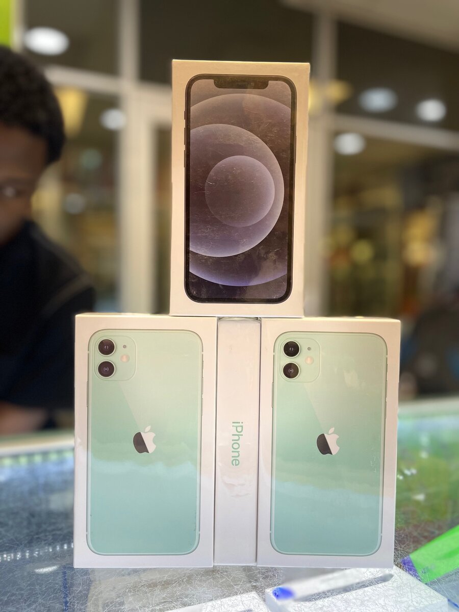 Brand New iPhone 11 64 GB