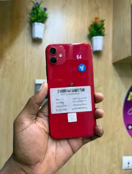 Smartphone rouge double caméra