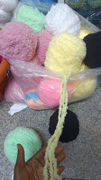 Laine en fil peluche