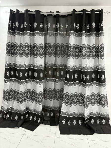 Rideaux transparents motifs géométriques