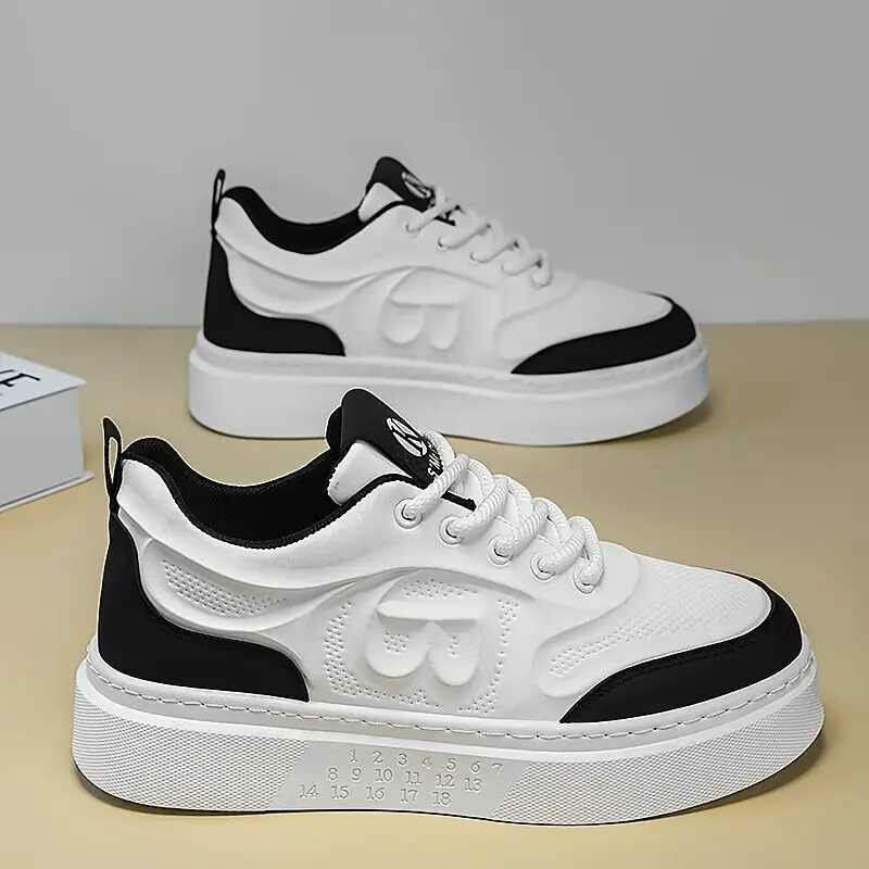 Sneakers blanches et noires
