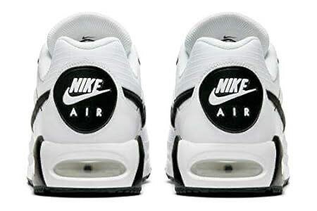 Basket Nike Air Max Blanc et Noir