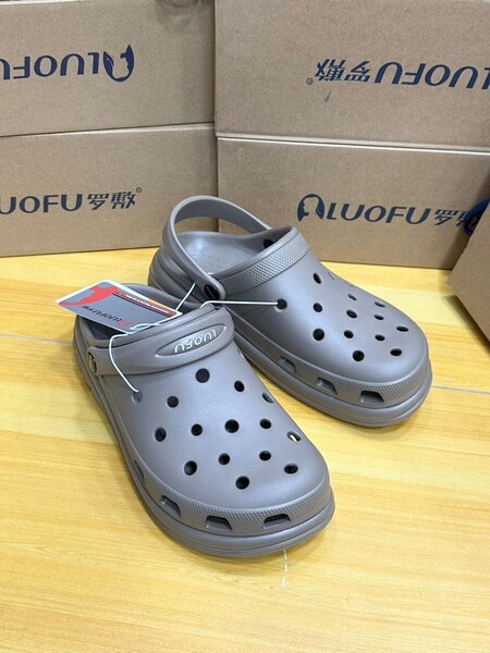 Sabots confortables unisexes