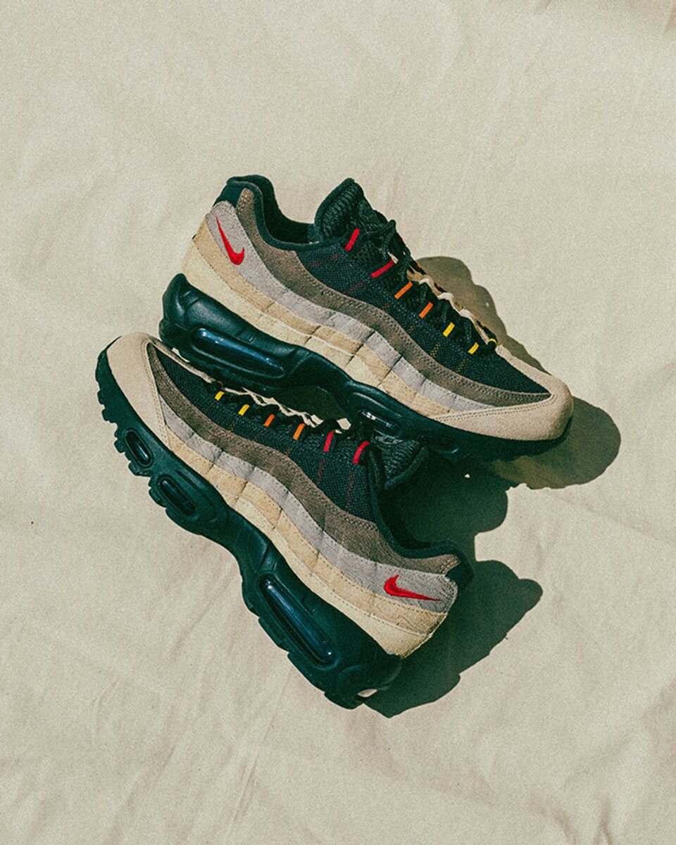 NIKE AIR MAX 95 TOPOGRAPHIC