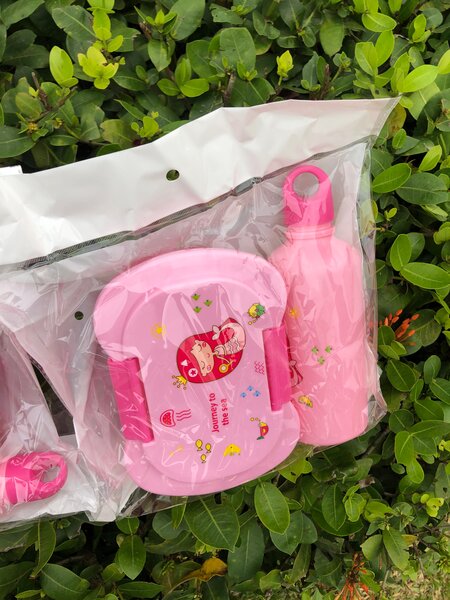 Set déjeuner enfant mignon