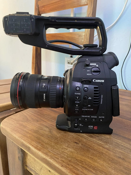 Canon C100