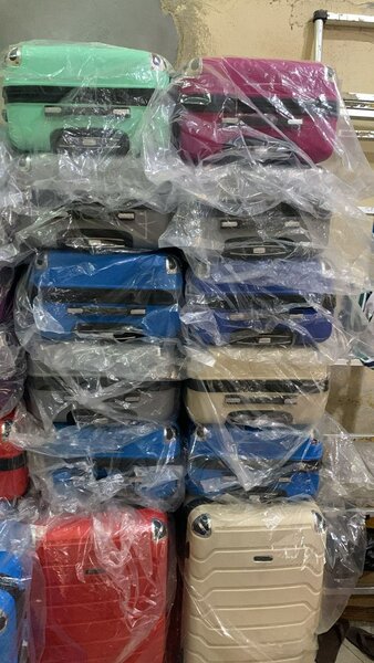 3 lots de valises