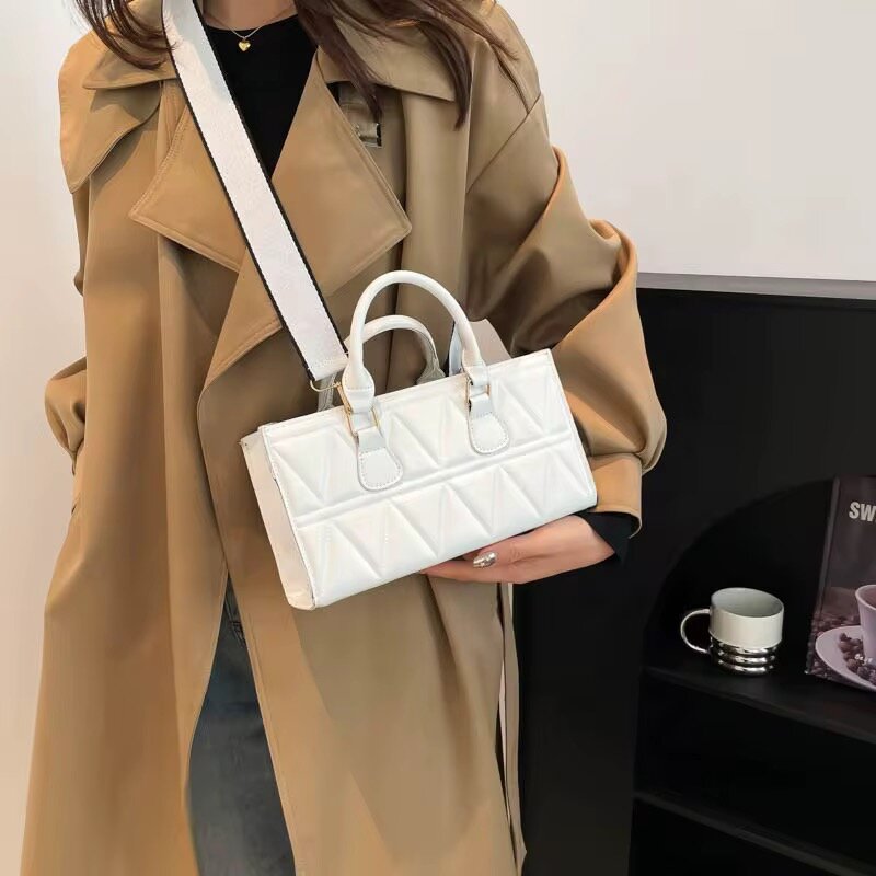 Sac à main élégant avec fermoir