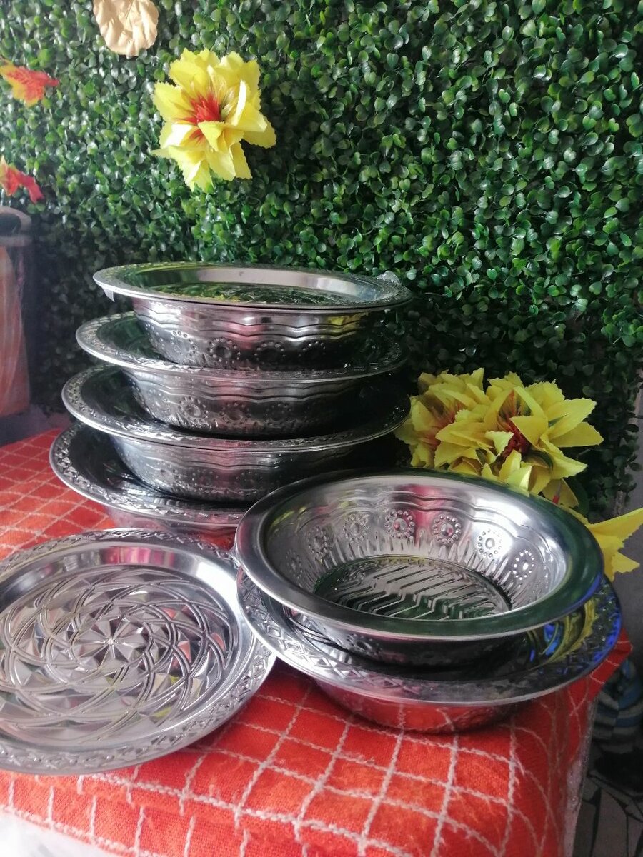 Ensemble 6 soupières  inox