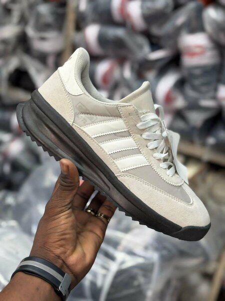 Baskets SL72 unisex élégantes