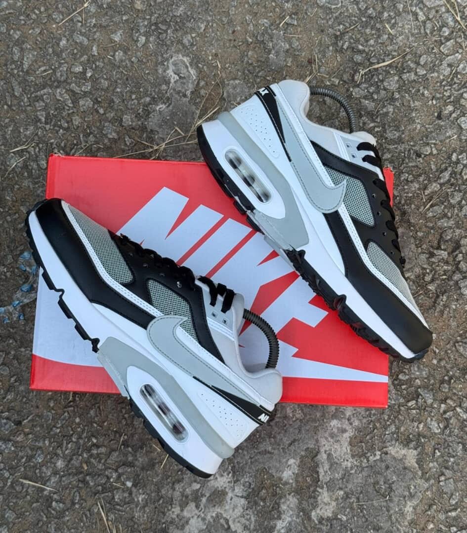 Nike Air Max 90 Essential