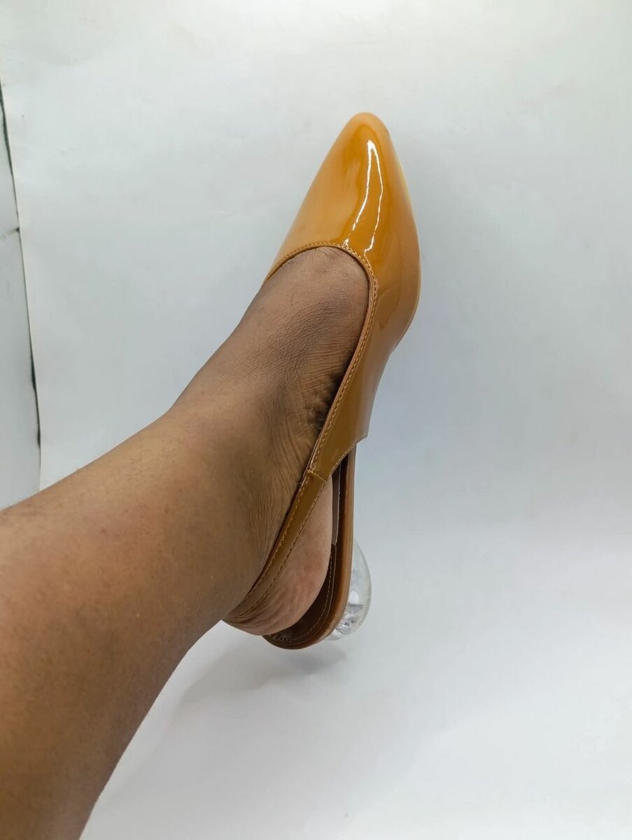 Escarpins à talons hauts vernis