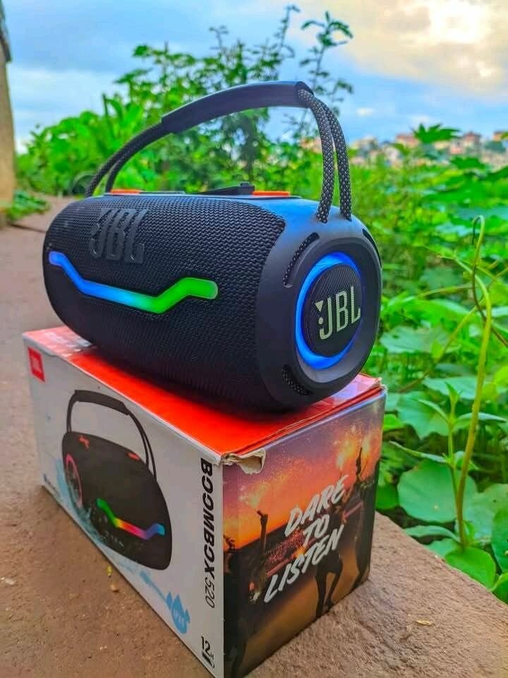 Bluetooth JBL Boombox 520