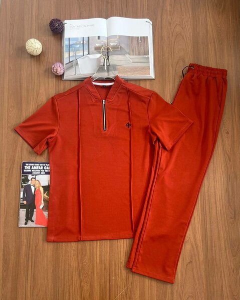 DESIGNER TOP AND DOWN