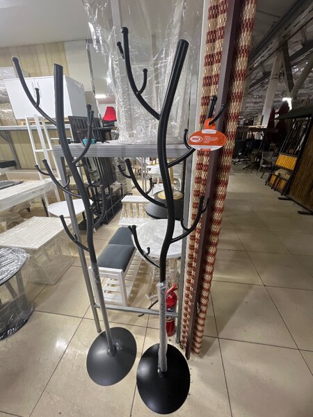 Вешалка дерево