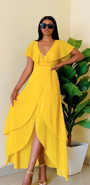 Elegant yellow dress m