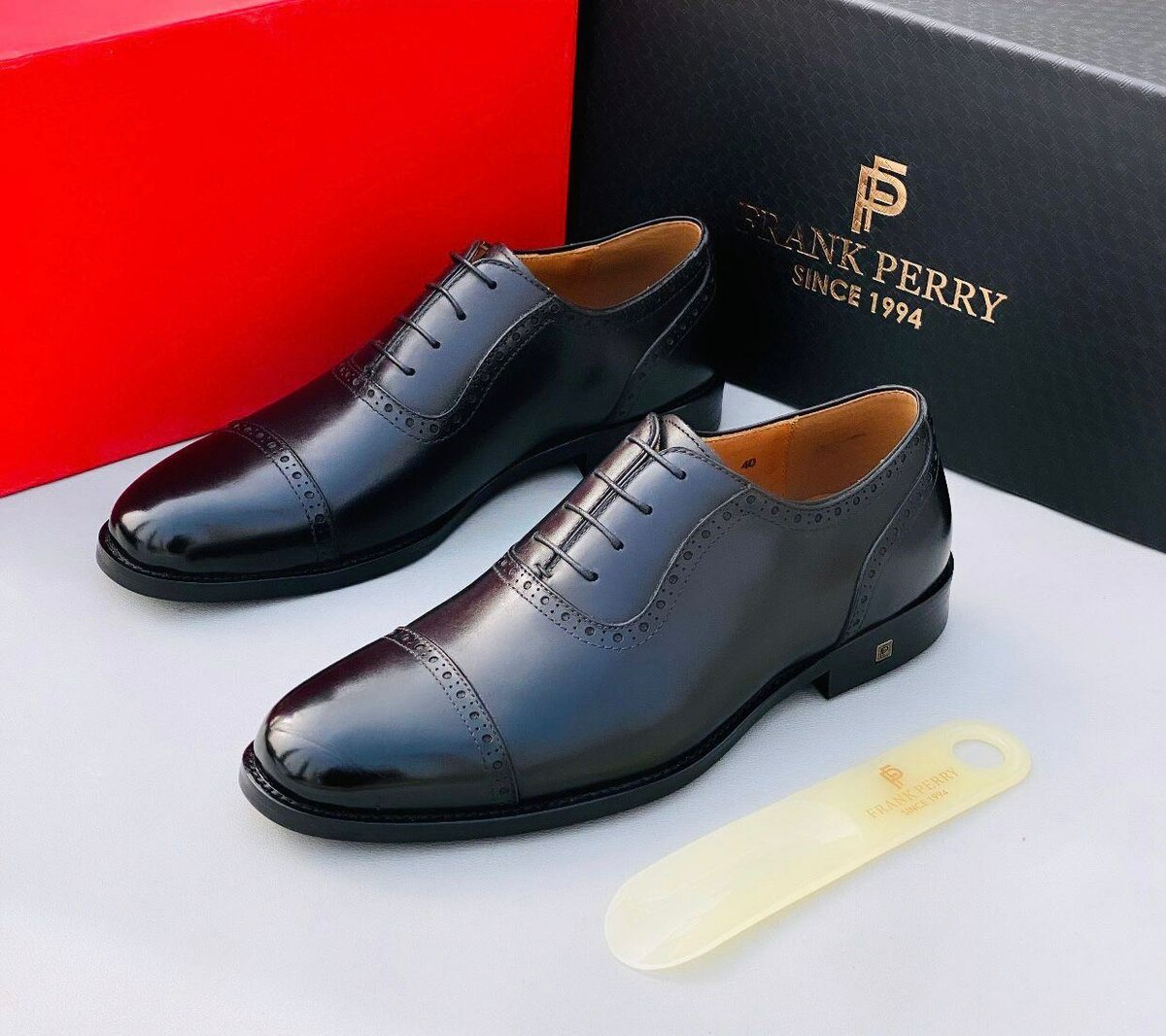Frank Perry Solid Leather Formal Shoes