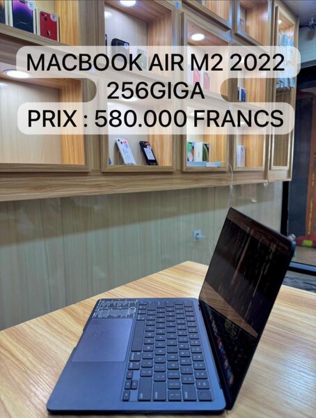 MACBOOK AIR M2 2022