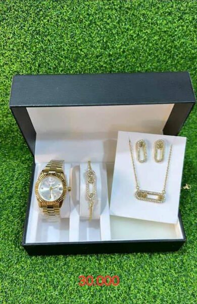 Ensemble de montre pour hommes et femmes