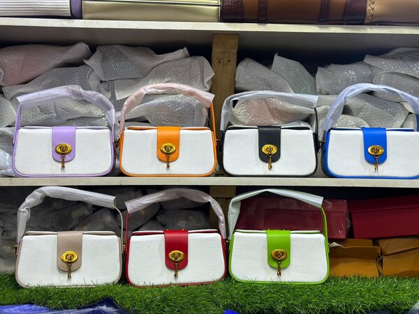 Ladies handheld bags