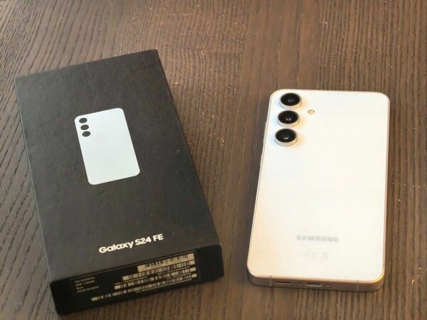 Samsung Galaxy S24 FE