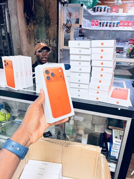 iPhone 17 pro Max copie