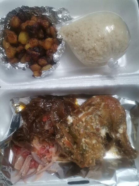 Poulet mayo alloco et attieke