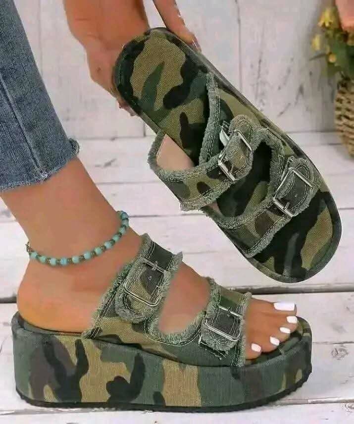 Mules élégantes à talons