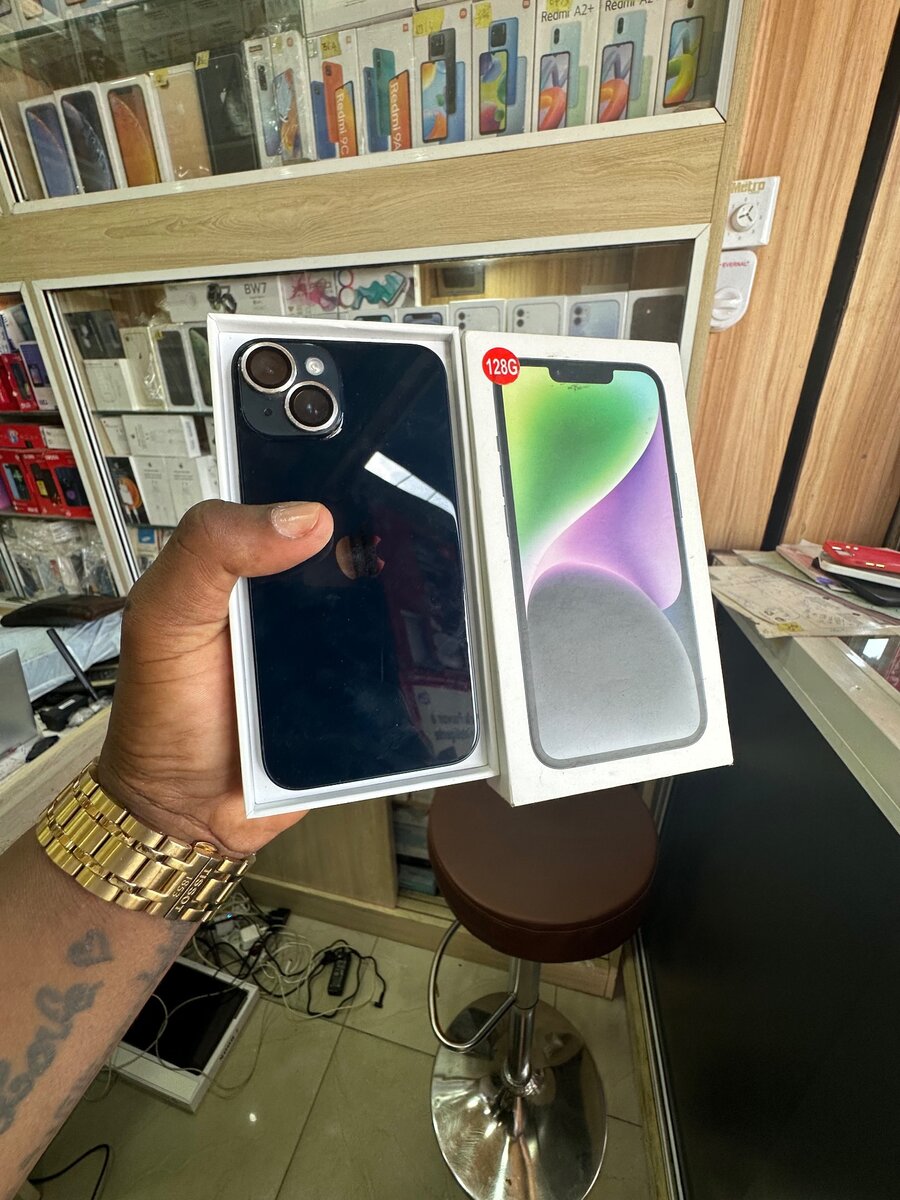 iPhone 14 simple 128Go très bon état