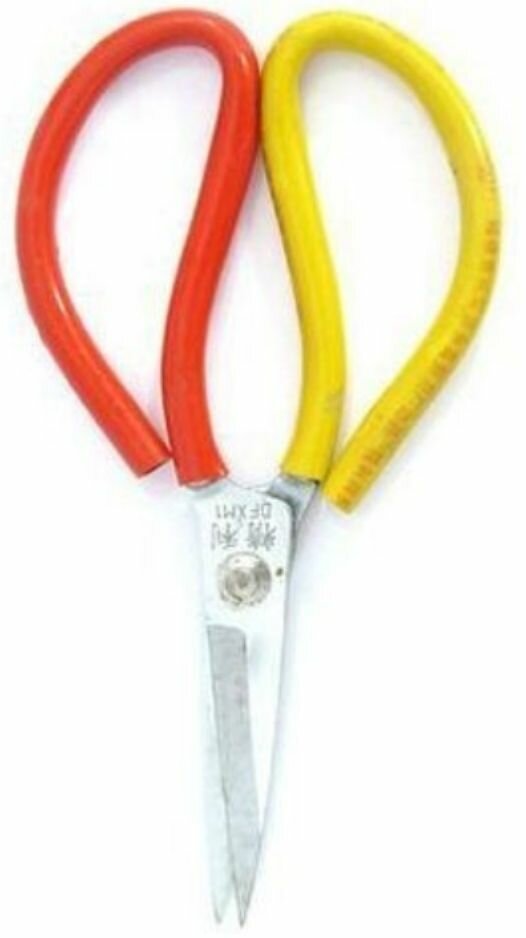 paire de ciseaux grand et solide