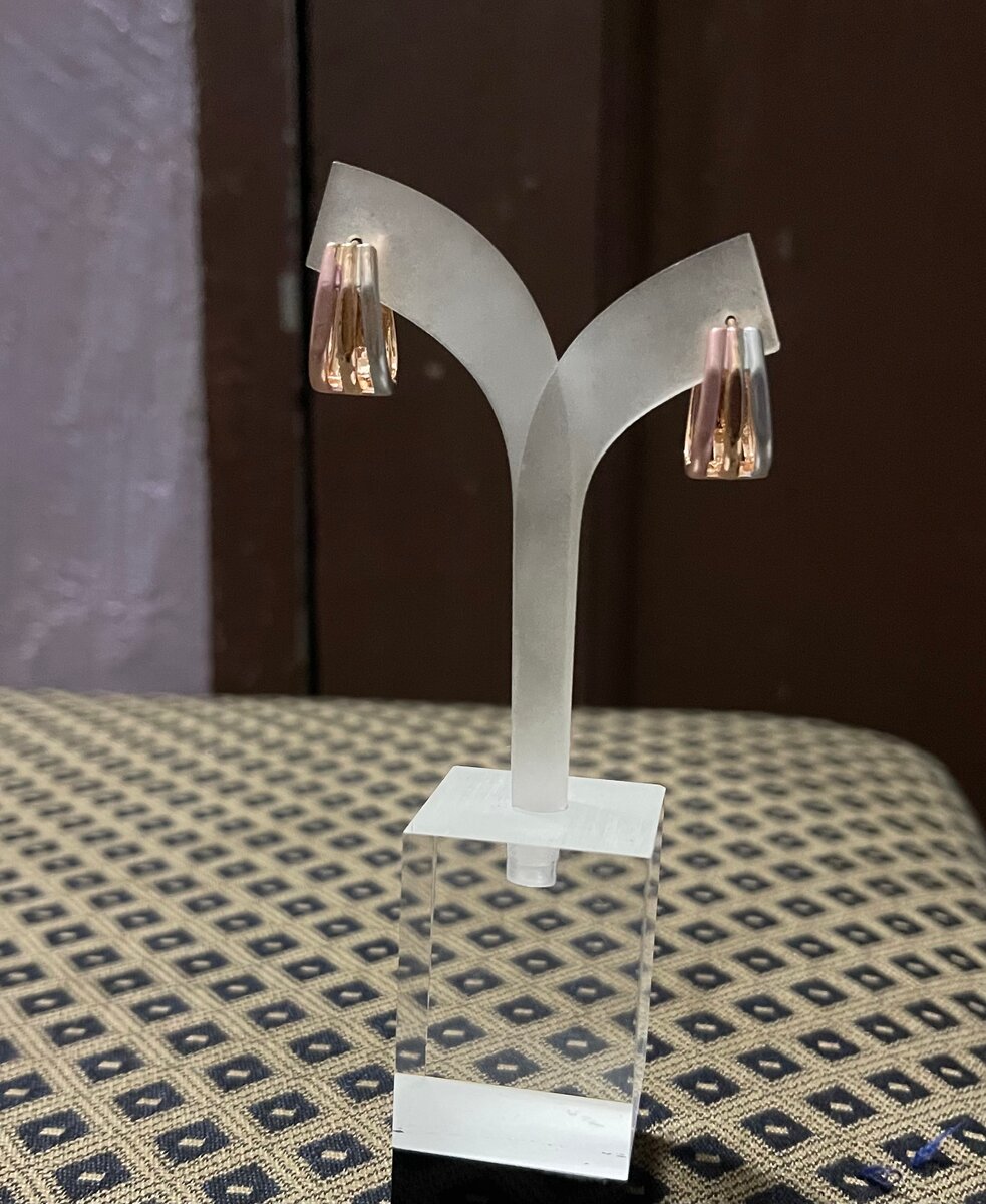 Boucles d'oreilles élégantes dorées