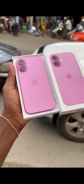 iPhone 16 Rose