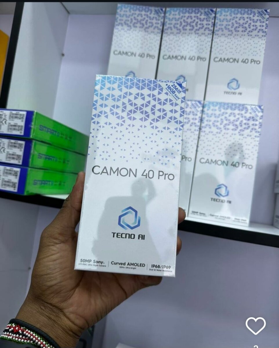 TECNO Camon 40 Pro 256GB 16GB