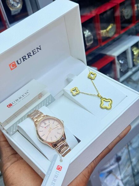 Montre et Collier Bijoux Ensemble